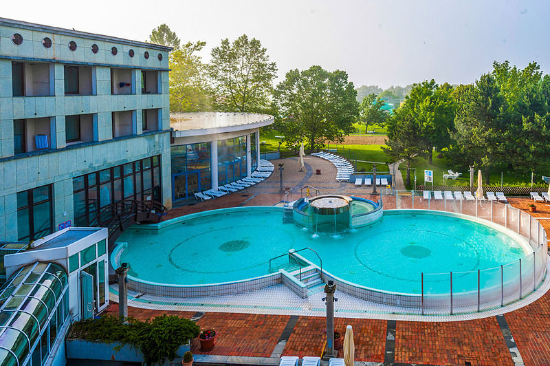 Lipa Hotel Лендава Экстерьер фото